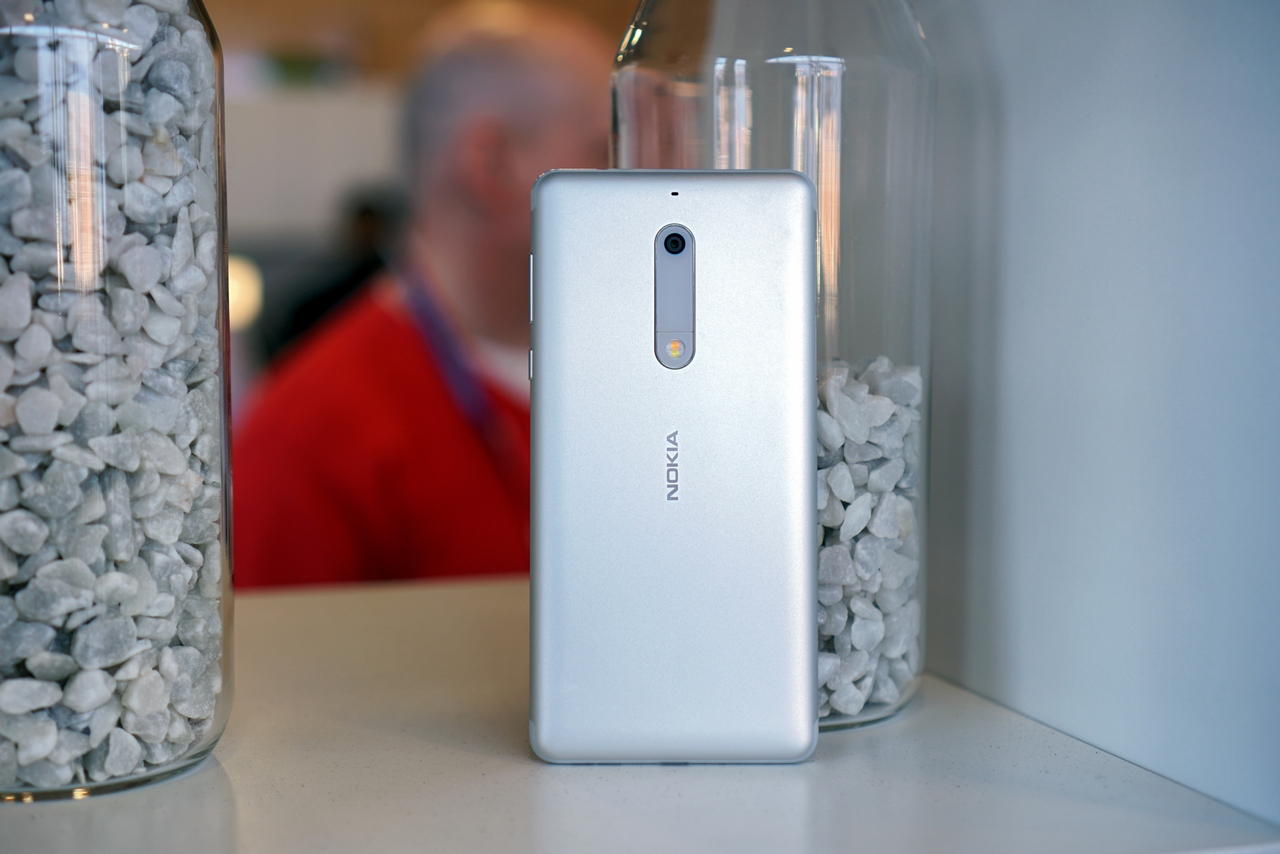 Bộ 3 smartphone Nokia: Vẫn còn đâu đó sự thân quen