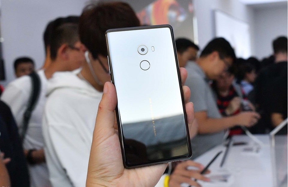 Xiaomi Mi mix 2 khác gì so với Xiaomi Mix trước kia? Xiaomi Mi mix 2 khác gì so với Xiaomi Mix trước kia?