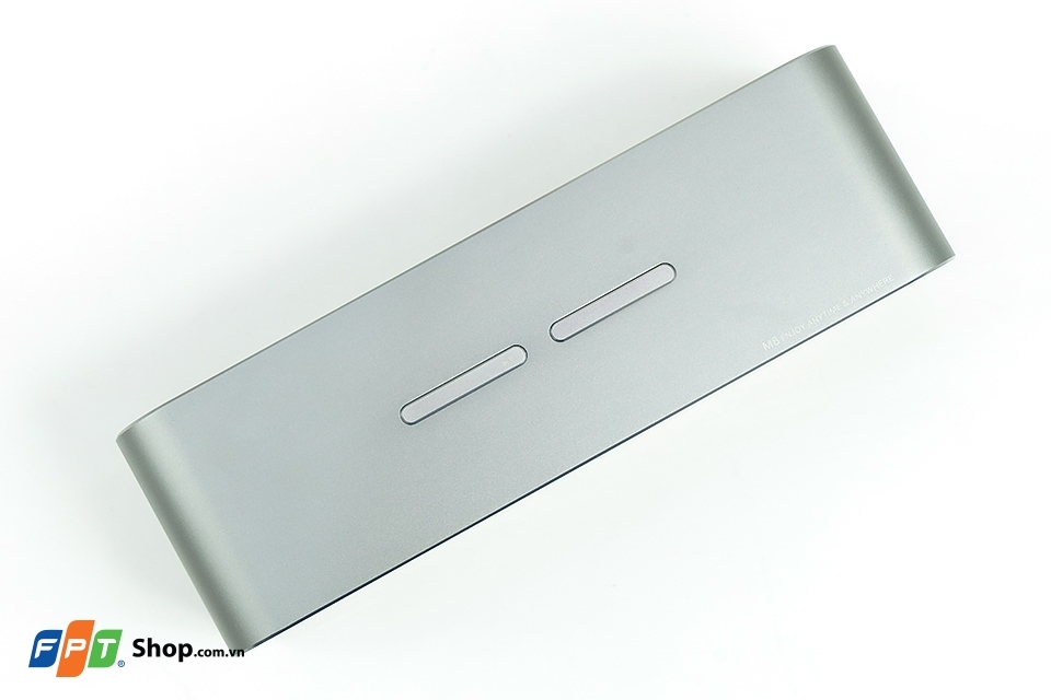 Trên tay loa Remax R8 - M8 mini: Đẹp, sang, âm sáng Trên tay loa Remax R8 - M8 mini: Đẹp, sang, âm sáng