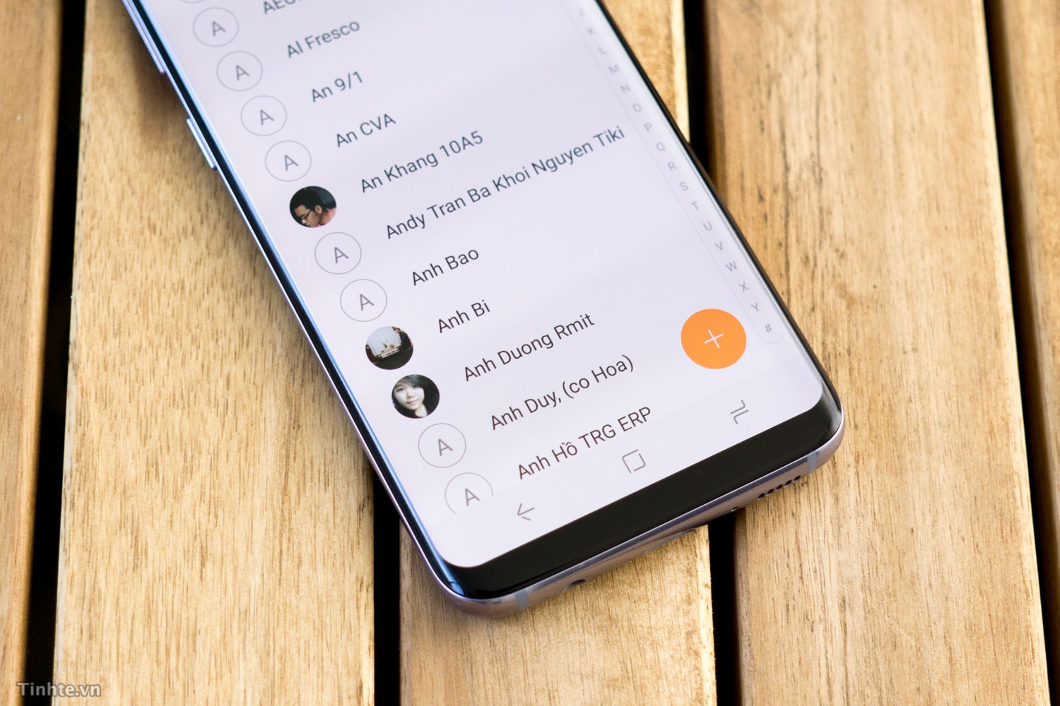 Đánh giá Grace UX trên Galaxy S8: Hiện đại, dễ xài Đánh giá Grace UX trên Galaxy S8: Hiện đại, dễ xài