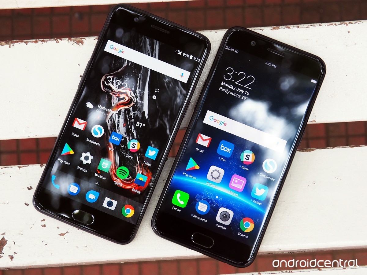 So sánh OnePlus 5 và Oppo R11: Anh em một nhà