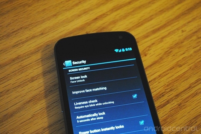 sự khác biệt giữa Face ID và máy quét mống mắt sự khác biệt giữa Face ID và máy quét mống mắt