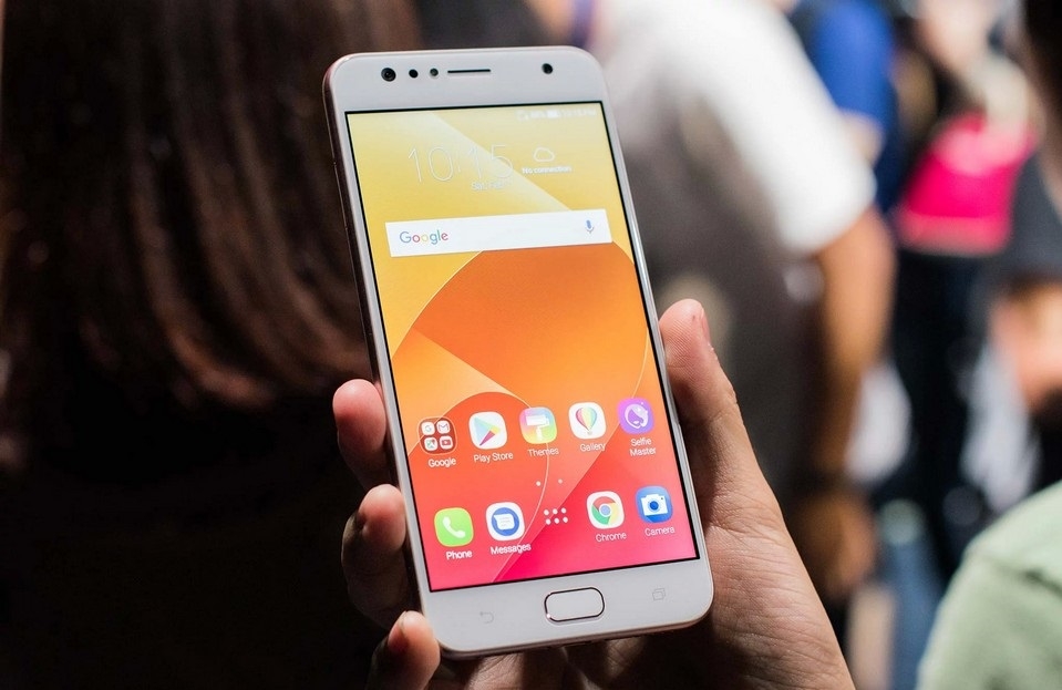 Đánh giá sơ bộ Asus Zenfone 4 Selfie Đánh giá sơ bộ Asus Zenfone 4 Selfie