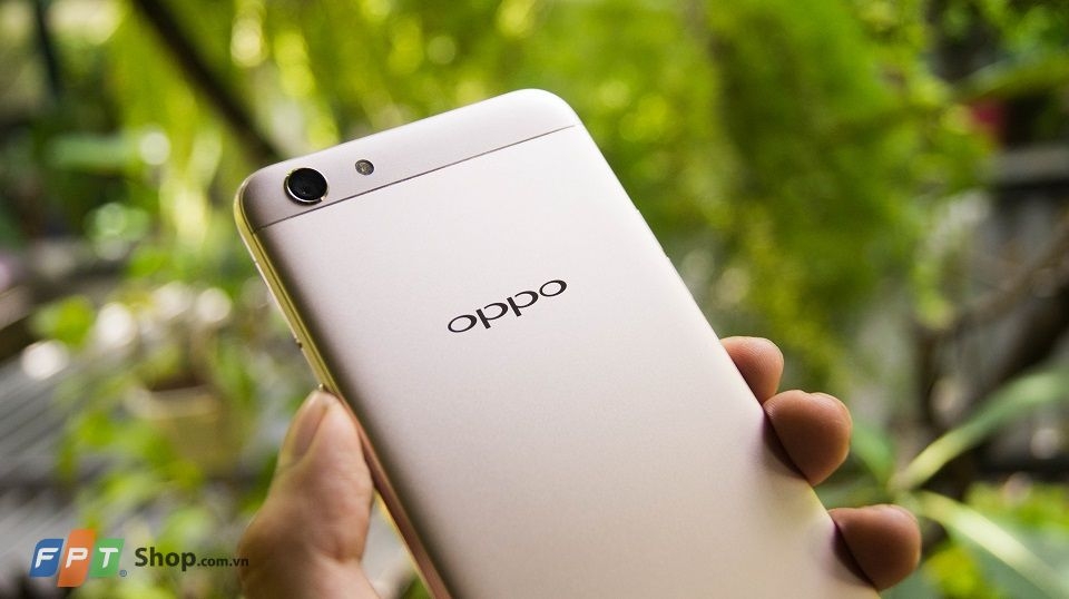 Trên tay Oppo F3: Kiểu dáng đẹp, selfie sướng hơn Trên tay Oppo F3: Kiểu dáng đẹp, selfie sướng hơn