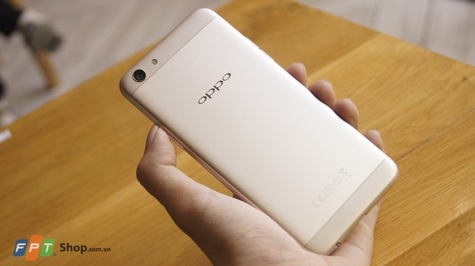 Camera selfie kép của Oppo F3 chưa phải là tất cả Camera selfie kép của Oppo F3 chưa phải là tất cả