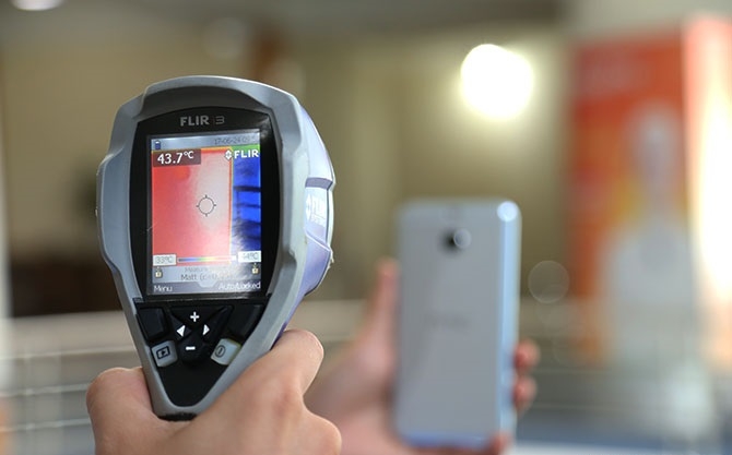 Nhiệt độ HTC 10 Evo dùng chip Snapdragon 810 ra sao?