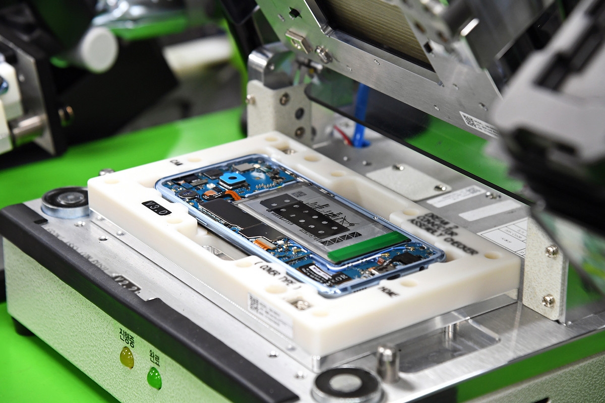 6 đặc trưng nào khiến Galaxy S8 vượt mặt iPhone 7?