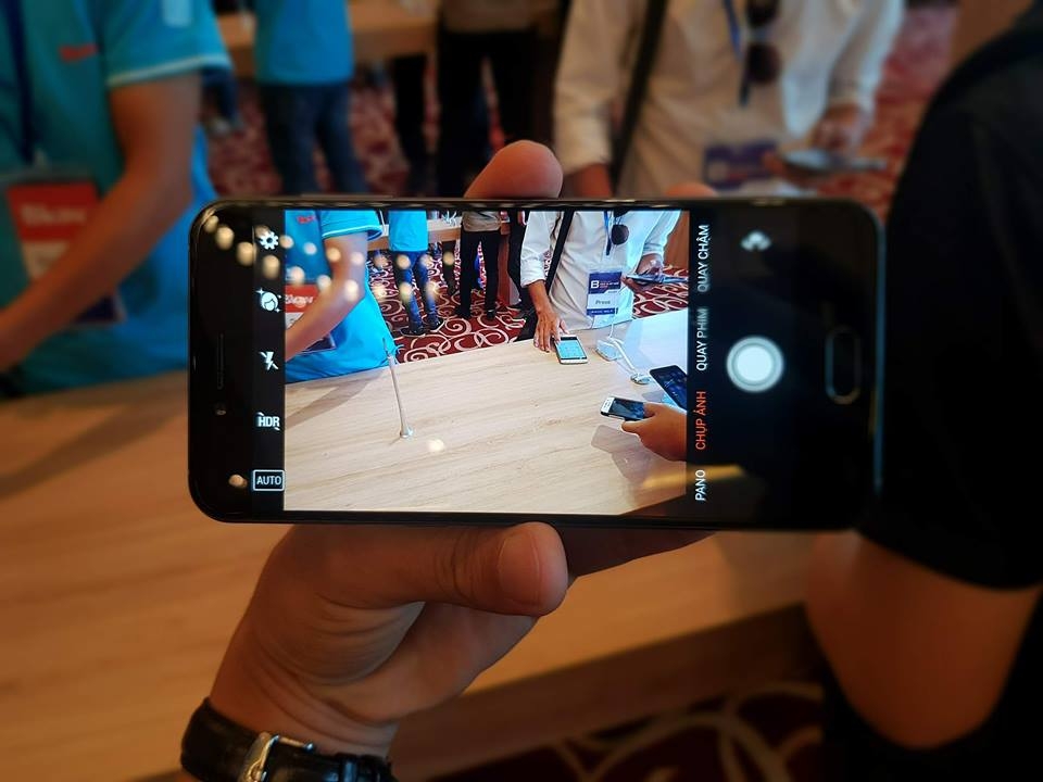 Trên tay ảnh thực tế của BPhone 2017 cực nóng hổi