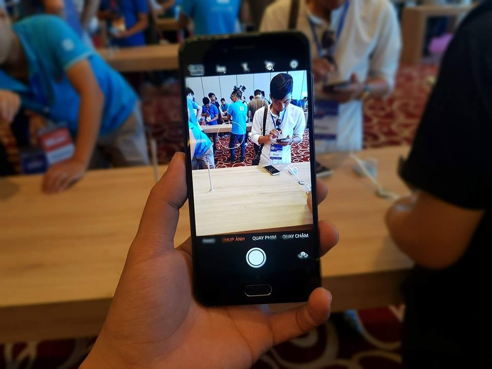 Trên tay ảnh thực tế của BPhone 2017 cực nóng hổi