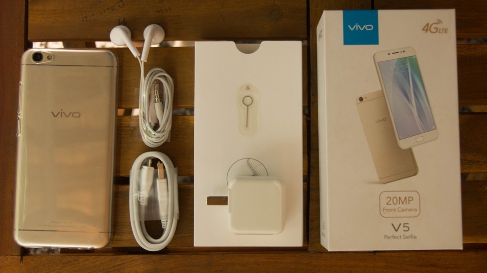 Vivo V5: Đối thủ mới của ông trùm selfie Oppo F1S