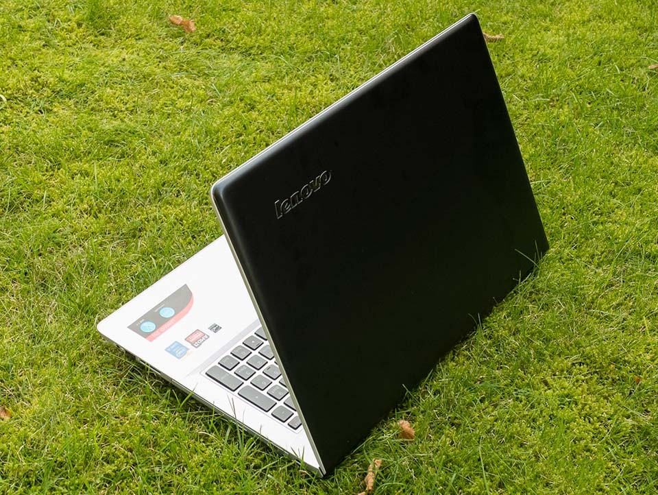Đánh giá Lenovo Z5170: Chiếc laptop ngon mà rẻ Đánh giá Lenovo Z5170: Chiếc laptop ngon mà rẻ