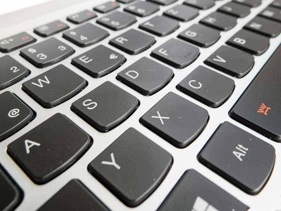 Đánh giá Lenovo Z5170: Chiếc laptop ngon mà rẻ