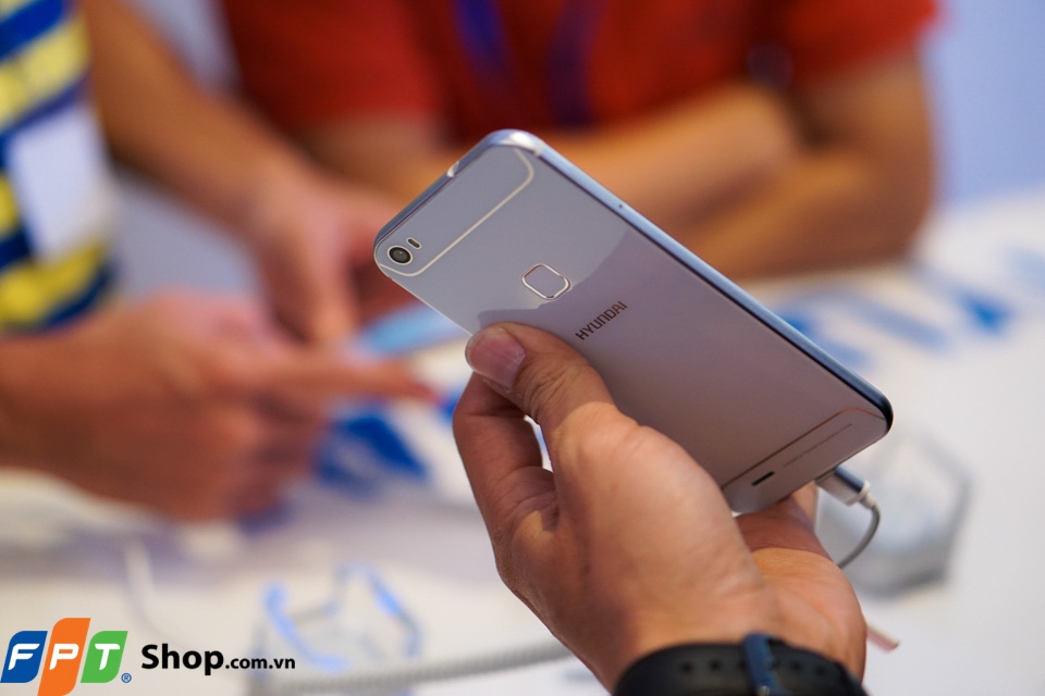 Trên tay Huyndai S6 Trên tay Huyndai S6