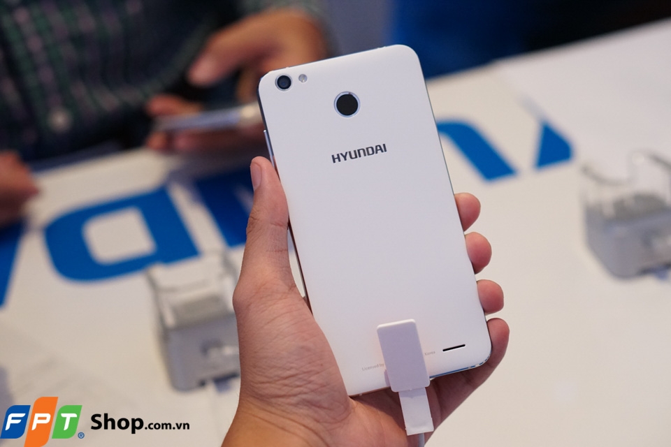 Mặt lưng Huyndai Seoul 5 Mặt lưng Huyndai Seoul 5