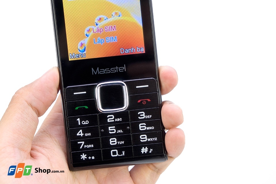 Trên tay Masstel A290: Mặt trước