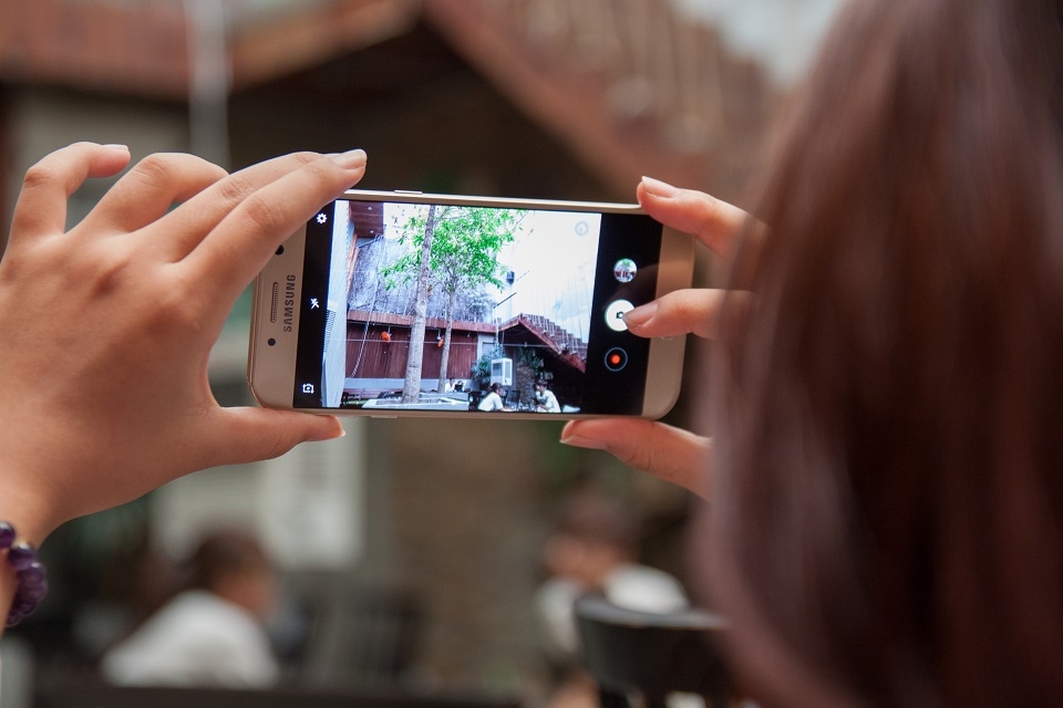 Camera Galaxy A7 2017 và Galaxy A7 2016