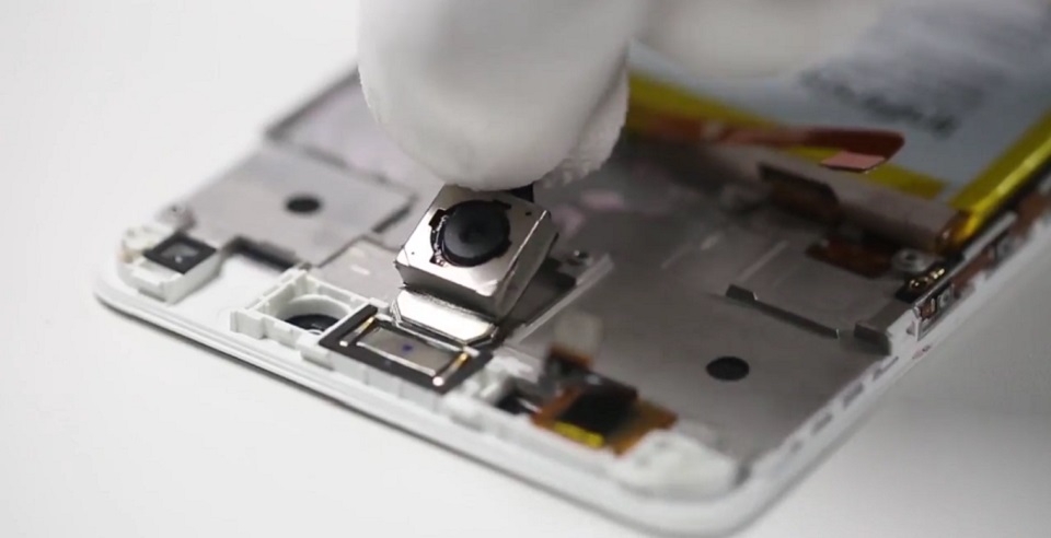 Tháo rời cụm camera 16MP, tích hợp chống rung quang học OIS trên Infinix Zero 4