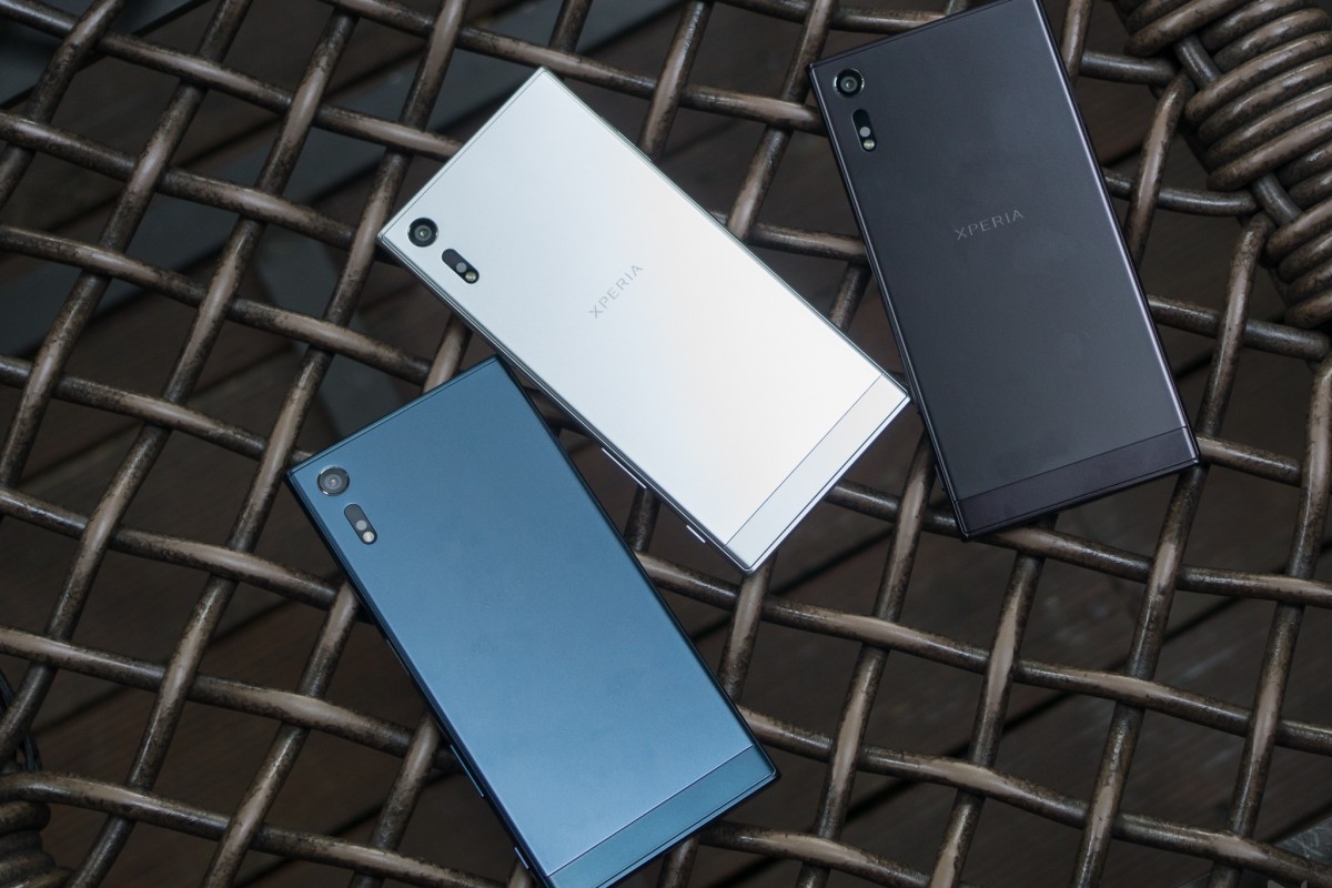 Kim loại ALKALEIDO trên Sony Xperia XZ 1