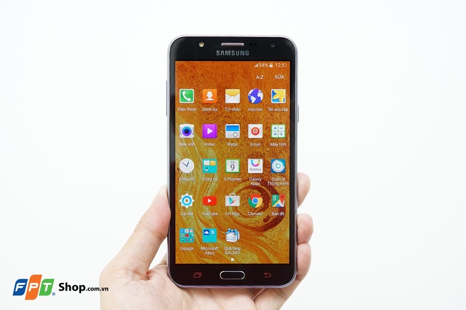 So sánh Meizu U20 và Galaxy J7 2015 4