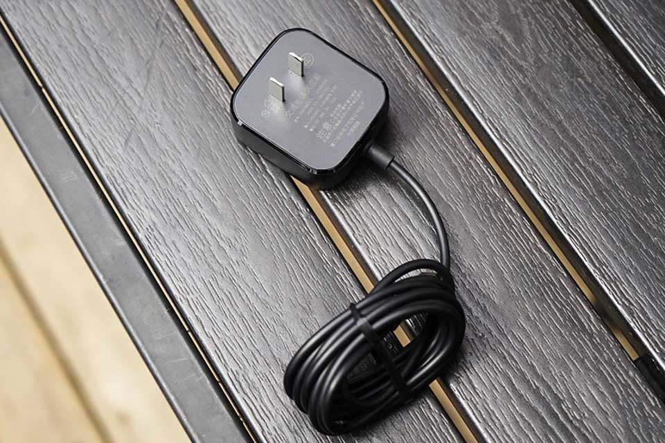 Mở hộp Moto Z 9