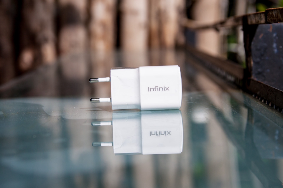 Mở hộp Infinix Hot S: Thiết kế đẹp, vân tay siêu nhạy 10