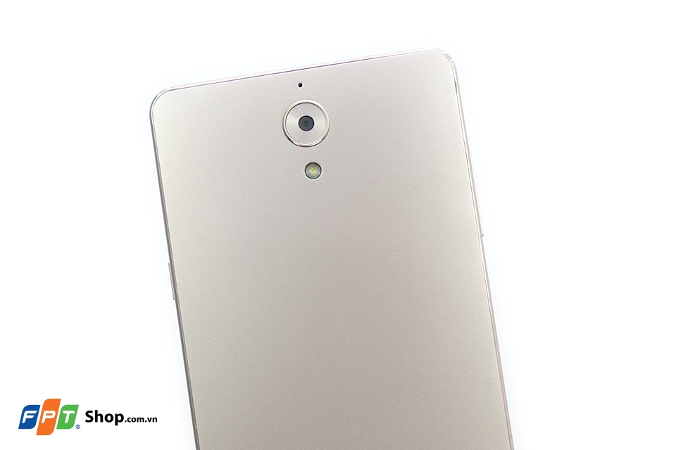 Vị trí đặt cảm biến camera chính Coolpad Sky 3 Pro