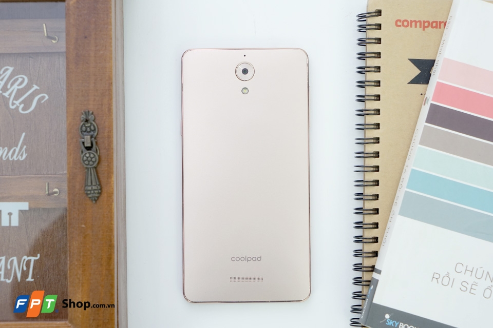 Thiết kế mặt lưng Coolpad Sky 3 Pro