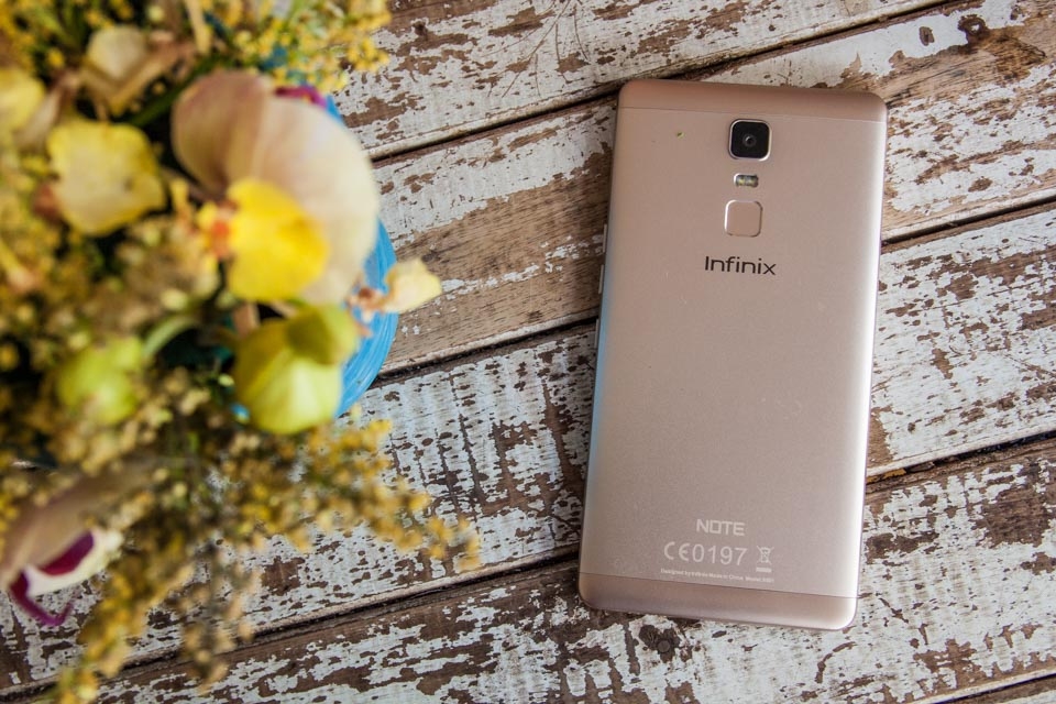Mặt lưng bằng kim loại của Infinix Note 3 Mặt lưng bằng kim loại của Infinix Note 3