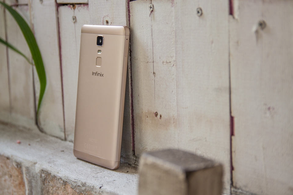 Cạnh Trái Infinix Note 3 Cạnh Trái Infinix Note 3