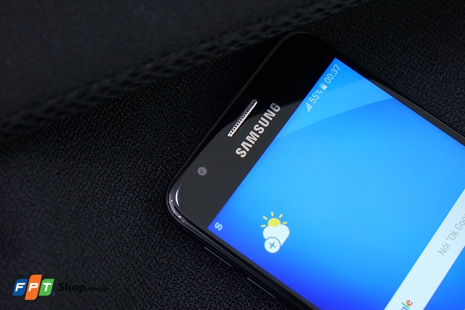 Vị trí loa thoại và camera selfie Galaxy J5 Prime