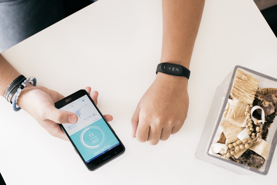 Smartband: Tiện lợi và an toàn Smartband: Tiện lợi và an toàn