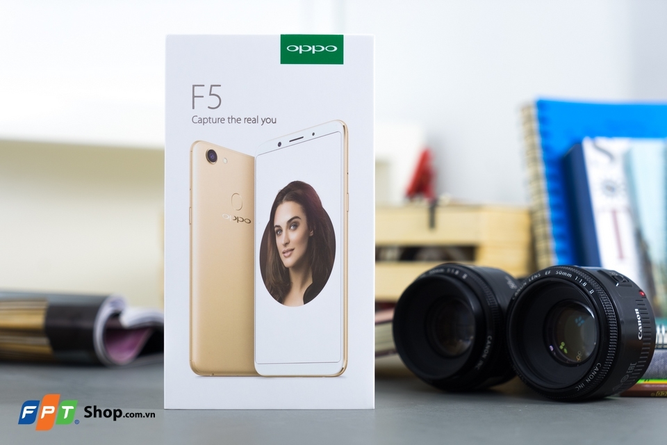 Mở hộp OPPO F5 phiên bản đen (Black) (Ảnh 10) Mở hộp OPPO F5 phiên bản đen (Black) (Ảnh 10)