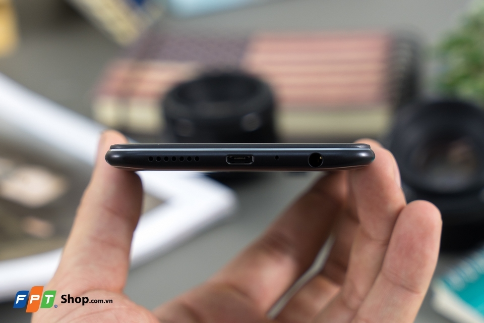 Mở hộp OPPO F5 phiên bản đen (Black) (Ảnh 11) Mở hộp OPPO F5 phiên bản đen (Black) (Ảnh 11)
