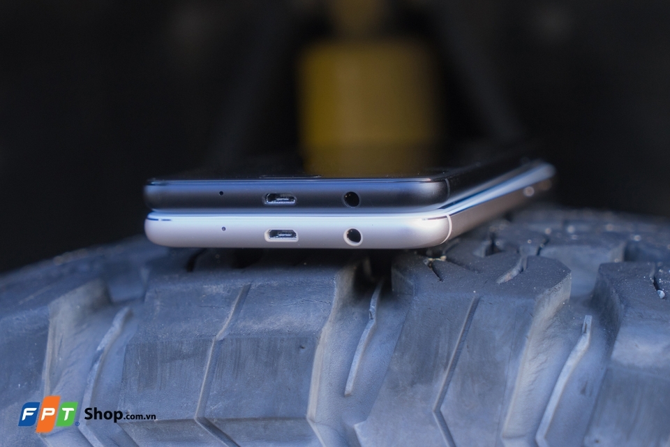 Bộ đôi màu sắc của Samsung Galaxy J7+ (Ảnh 6)