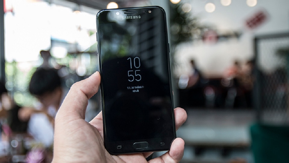 Galaxy J7+ dự đoán khuấy đảo thị trường cuối 2017 (Ảnh 4)