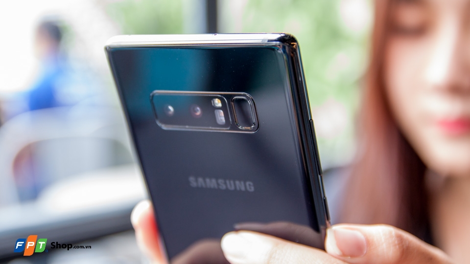So sánh nhanh Galaxy Note 8 và Galaxy S8 Plus So sánh nhanh Galaxy Note 8 và Galaxy S8 Plus
