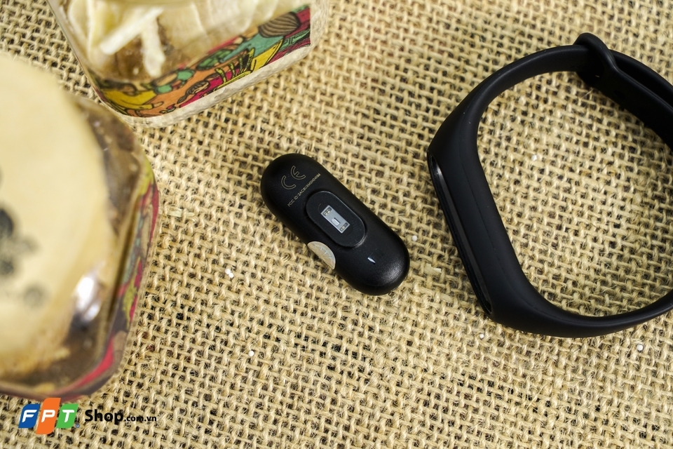 Những yếu tố tạo nên sức hấp dẫn cho Xiaomi Mi Band 2 (Ảnh 2)