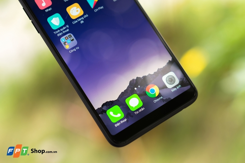 Cùng FPTShop trên tay OPPO F5 Youth (Ảnh 6)