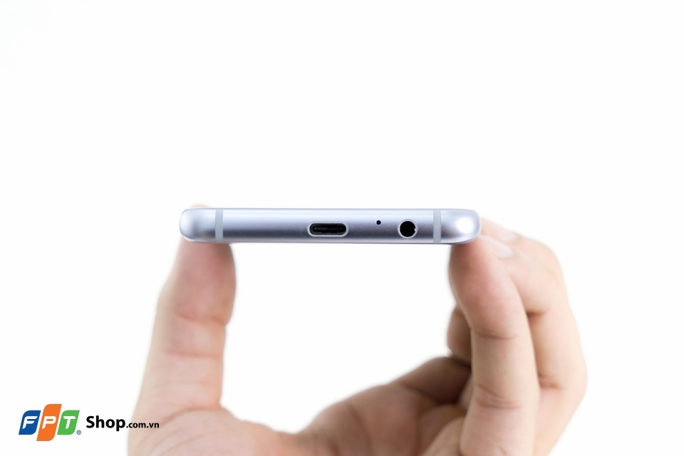 Samsung Galaxy A8 (2018) (Ảnh 12)