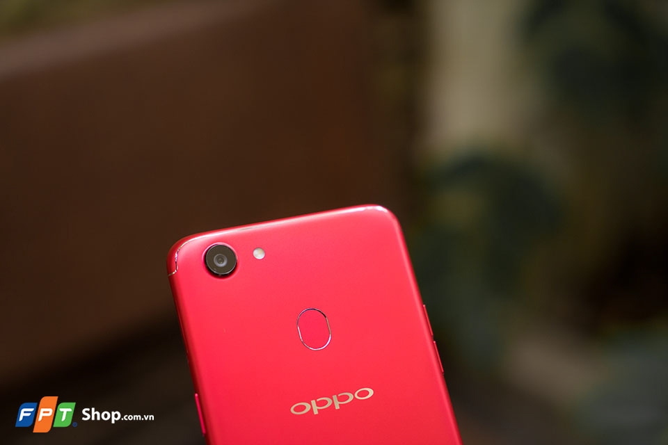Mở hộp OPPO F5 Red bản 4GB RAM (Ành 13)