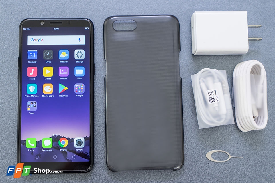 Mở hộp OPPO A83: Thiết kế nguyên khối, FullView (Ảnh 12) Mở hộp OPPO A83: Thiết kế nguyên khối, FullView (Ảnh 12)