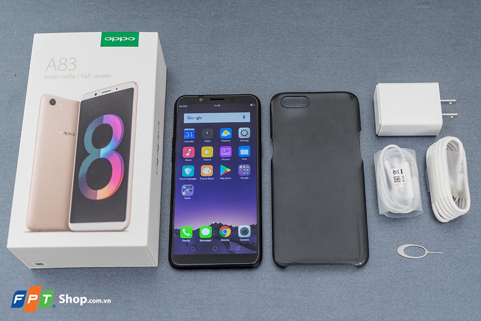 Mở hộp OPPO A83: Thiết kế nguyên khối, FullView (Ảnh 13) Mở hộp OPPO A83: Thiết kế nguyên khối, FullView (Ảnh 13)