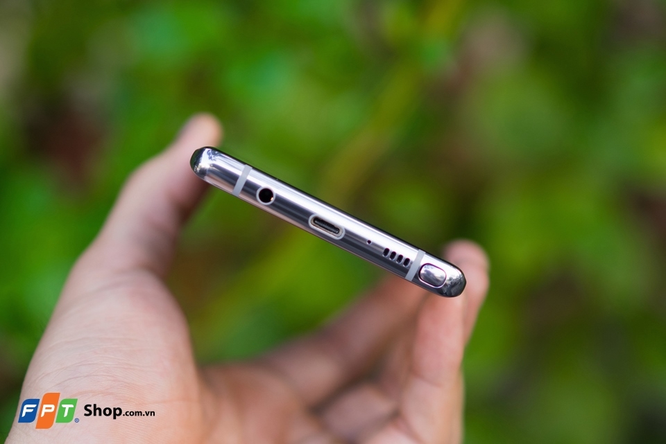 Trên tay Galaxy Note 8 Orchid Grey: Màu sắc độc đáo (Ảnh 6)