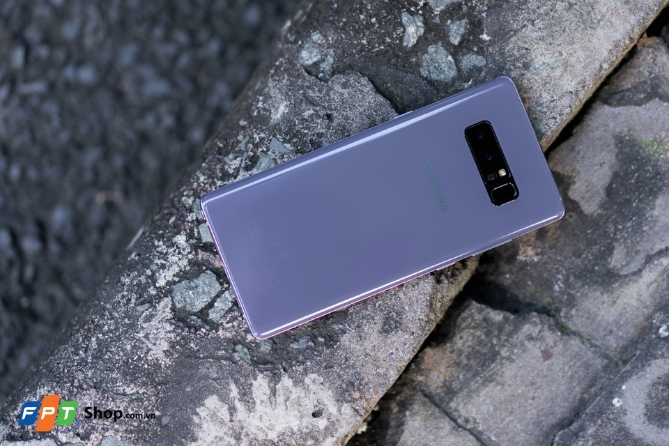 Trên tay Galaxy Note 8 Orchid Grey: Màu sắc độc đáo (Ảnh 3)