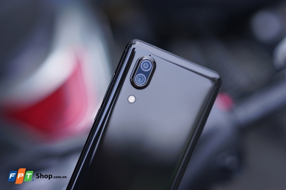 Những điểm nổi bật trên Sharp Aquos S2 (Ảnh 4)