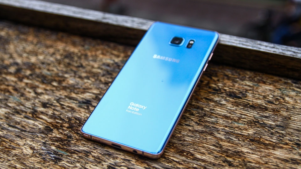 Giải mã cơn sốt Samsung Galaxy Note FE (Ảnh 5) Giải mã cơn sốt Samsung Galaxy Note FE (Ảnh 5)