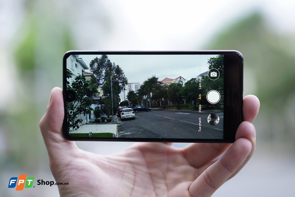 Vì sao nên lựa chọn Sharp Aquos S2? (Ảnh 6)