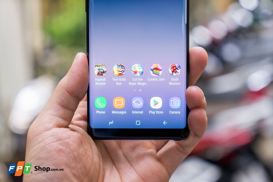 Trên tay Samsung Galaxy Note 8: Siêu phẩm dòng Note (Ảnh 12) Trên tay Samsung Galaxy Note 8: Siêu phẩm dòng Note (Ảnh 12)