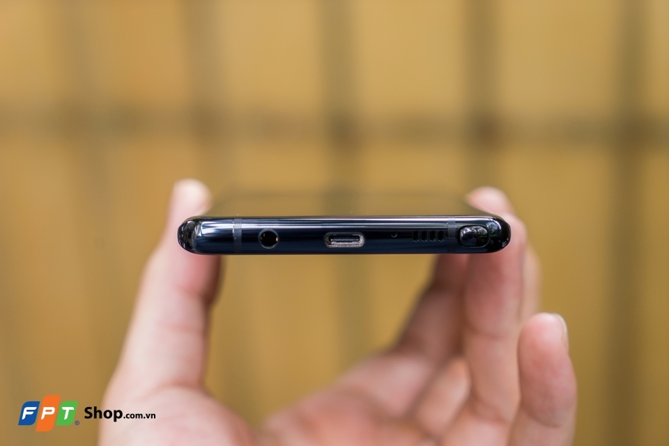 Trên tay Samsung Galaxy Note 8: Siêu phẩm dòng Note (Ảnh 6) Trên tay Samsung Galaxy Note 8: Siêu phẩm dòng Note (Ảnh 6)