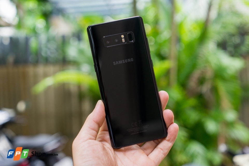 Trên tay Samsung Galaxy Note 8: Siêu phẩm dòng Note (Ảnh 1) Trên tay Samsung Galaxy Note 8: Siêu phẩm dòng Note (Ảnh 1)